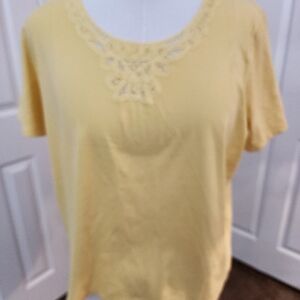 Liz Claiborne Yellow Women's Short Sleeve Top